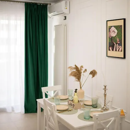 Apartament Eva In Odyssey & Pool Mamaja